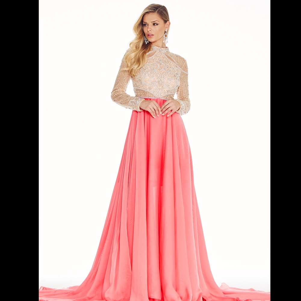 NWOT Ashley Lauren Long Sleeve Gown